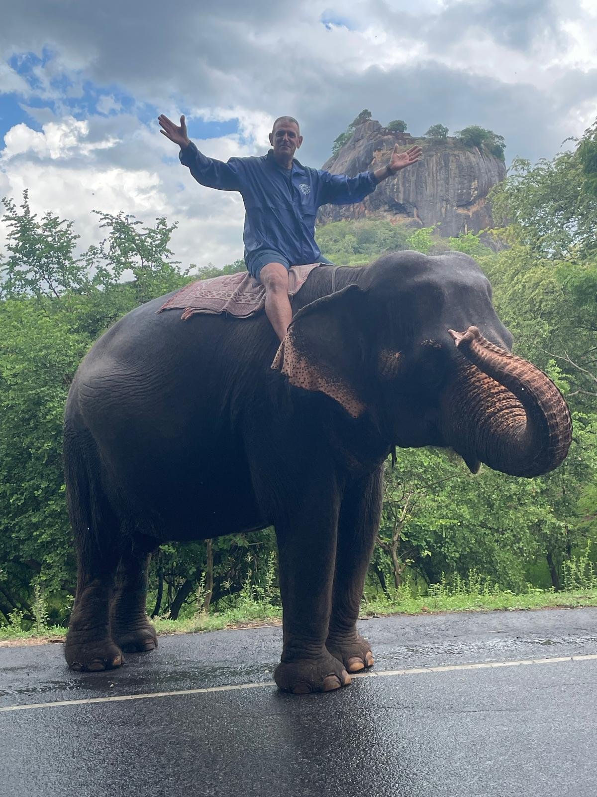 WhatsApp Image 2025-11-06 at 08.28.17_234690c7